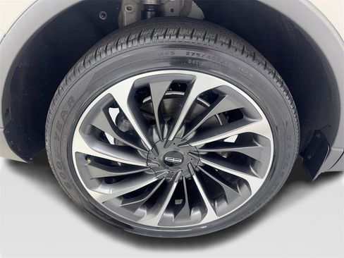 Used 2022 Lincoln Aviator Reserve w/ Equipment Group 201A image 86