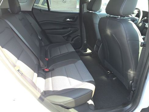 New 2025 Chevrolet Trax LT w/ Driver Confidence Package FWD image 28