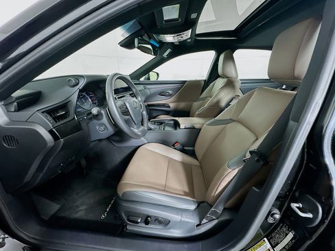 Used 2024 Lexus ES 350 w/ Premium Package image 13