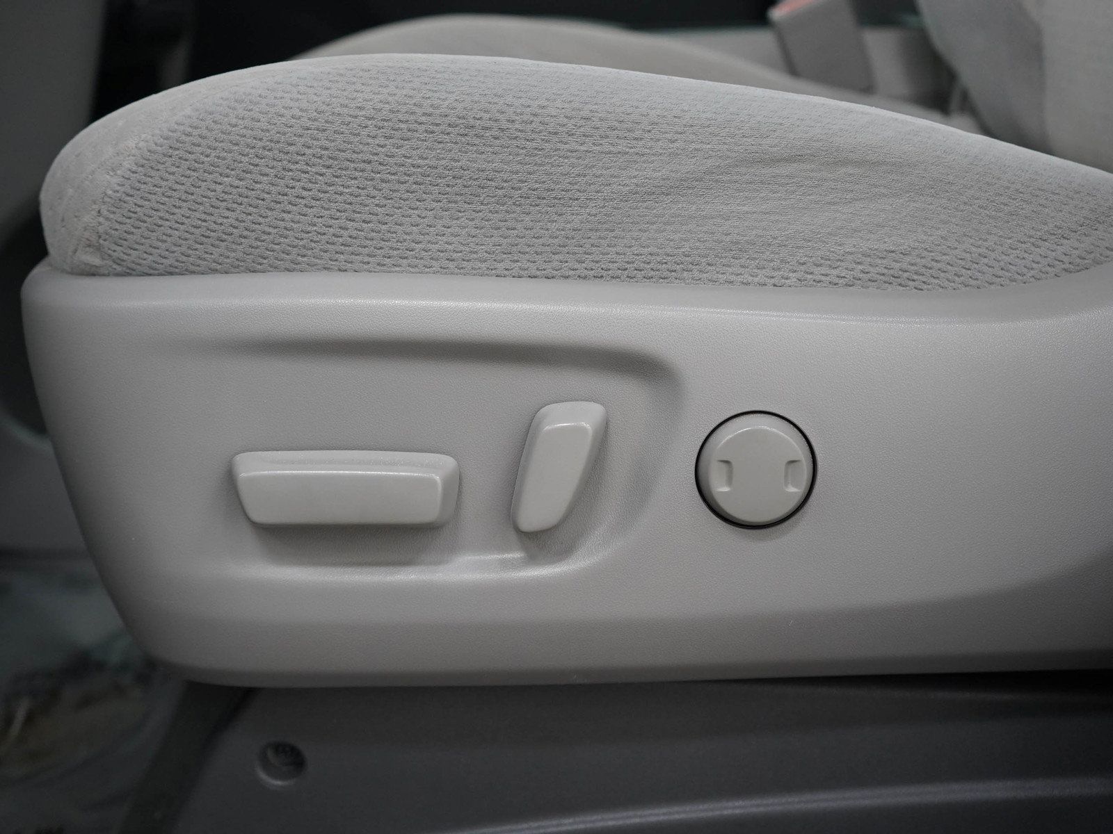 Used 2020 Toyota Sienna LE AWD/4WD image 27