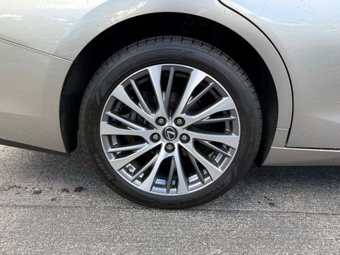 Used 2019 Lexus ES 350 image 26