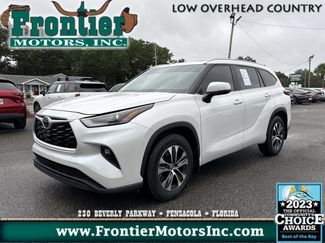 Used 2023 Toyota Highlander XLE FWD video 1