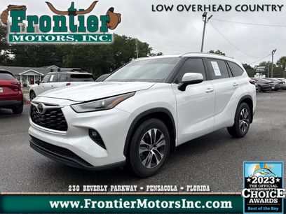 Used 2023 Toyota Highlander XLE