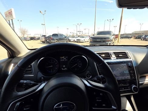 Used 2019 Subaru Outback 3.6R Limited image 29