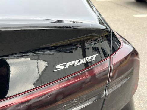 Used 2024 Honda Civic Sport image 29