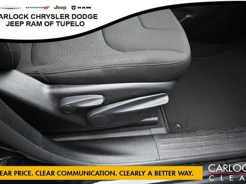 Used 2021 Jeep Cherokee Latitude FWD image 36