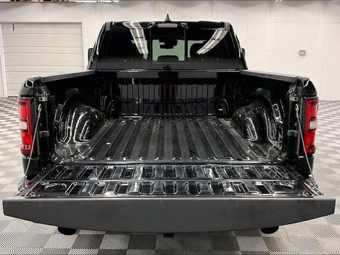 Used 2025 RAM 1500 Big Horn AWD/4WD image 32
