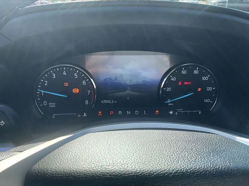 Used 2021 Ford Explorer XLT w/ Equipment Group 202A image 20