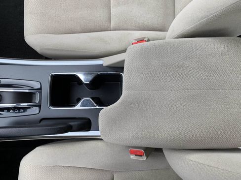 Used 2013 Honda Accord LX image 27