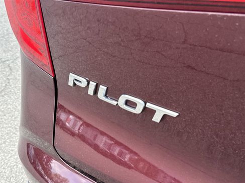 Used 2018 Honda Pilot EX-L image 10