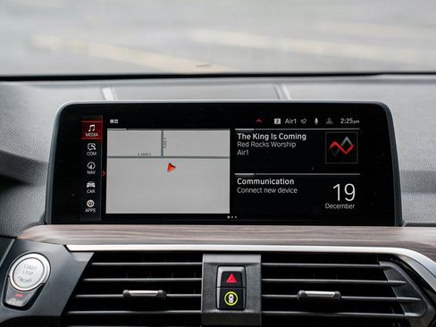 Used 2021 BMW X3 xDrive30i w/ Premium Package image 12