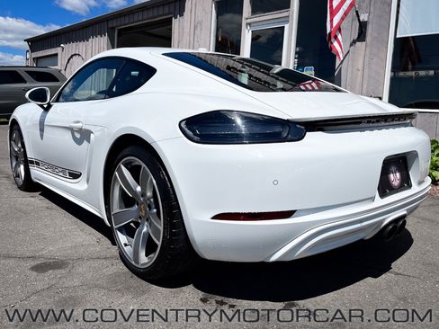 Used 2018 Porsche 718 Cayman RWD image 7