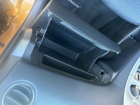 Used 2009 Toyota Matrix XRS image 27