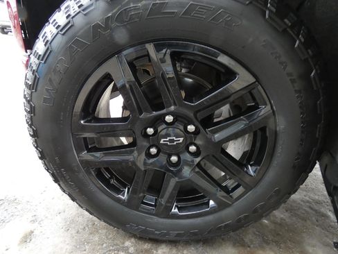 Certified 2021 Chevrolet Silverado 1500 RST image 8