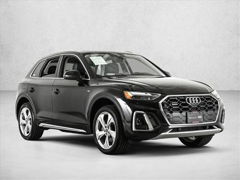 Used 2023 Audi Q5 2.0T Premium Plus w/ Premium Plus Package AWD/4WD image 3