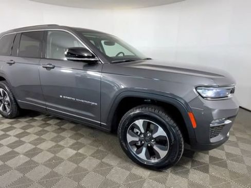 Used 2022 Jeep Grand Cherokee Limited 4xe AWD/4WD image 2