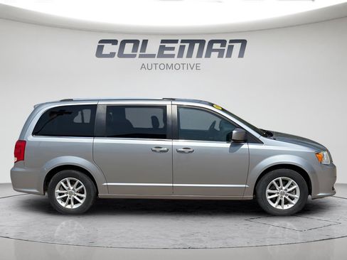 Used 2019 Dodge Grand Caravan SXT FWD image 23