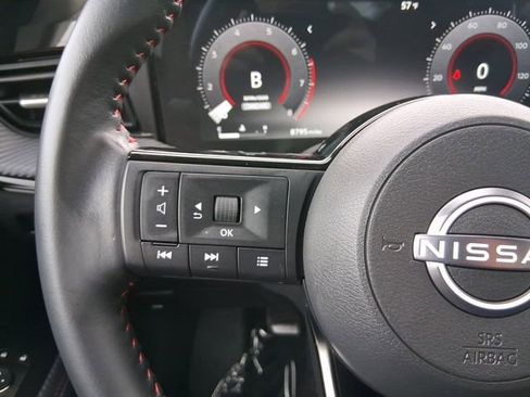 Certified 2025 Nissan Kicks SR image 11