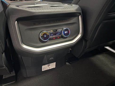 New 2025 Ford Expedition Tremor image 25