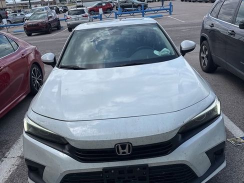 Used 2024 Honda Civic EX image 1
