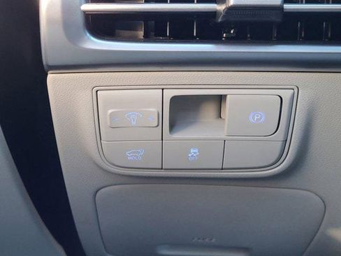 New 2026 Hyundai Tucson Limited image 24