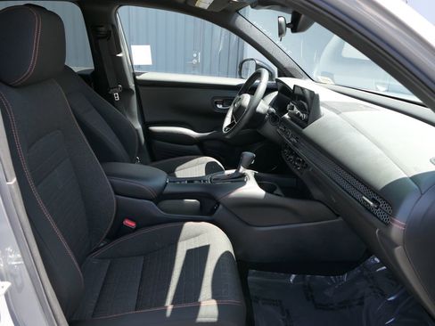 Used 2024 Honda HR-V Sport image 27