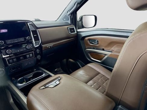 Used 2023 Nissan Titan Platinum Reserve w/ Moonroof Package image 25