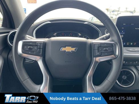 Used 2025 Chevrolet Blazer LT AWD/4WD image 11