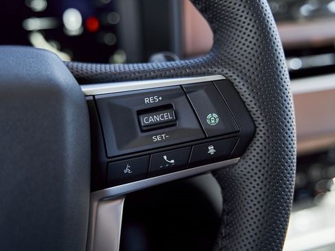 New 2025 Mitsubishi Outlander SEL image 38