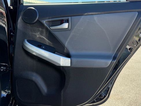 Used 2014 Toyota Prius Four image 18