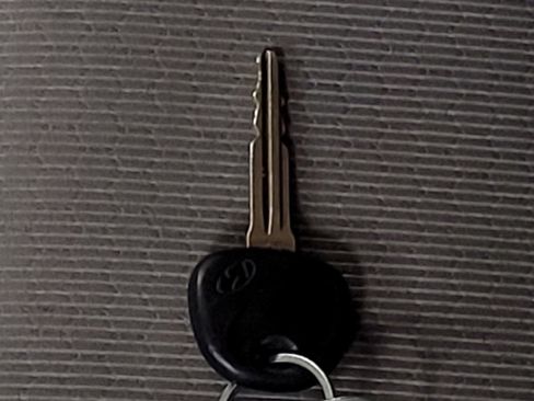 Used 2017 Hyundai Elantra SE image 32