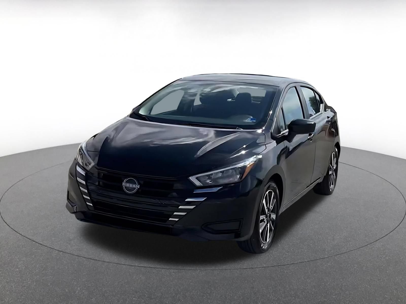 Used 2025 Nissan Versa SV FWD image 6