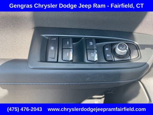 Used 2025 Subaru Forester Premium AWD/4WD image 47