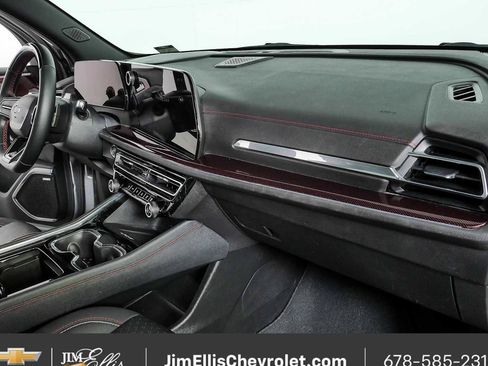 Certified 2024 Chevrolet Traverse RS FWD image 24