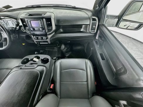 Used 2023 RAM 2500 Tradesman w/ Chrome Appearance Group AWD/4WD image 11