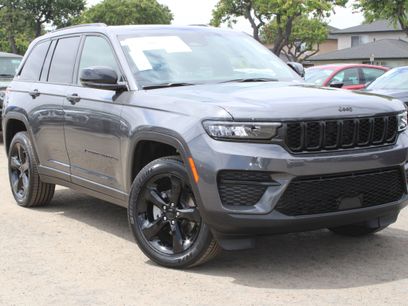 New 2025 Jeep Grand Cherokee Altitude