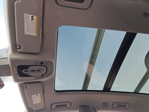 Used 2023 Audi Q5 e Premium w/ Convenience Package image 33