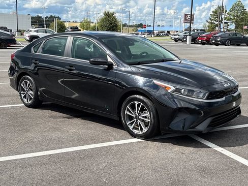 Used 2024 Kia Forte LXS FWD image 25