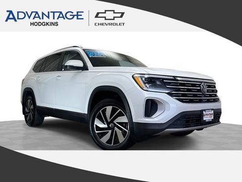 Used 2024 Volkswagen Atlas SEL AWD/4WD image 1