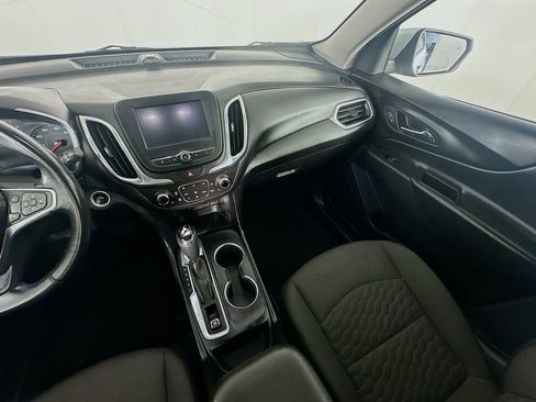 Used 2018 Chevrolet Equinox LT image 11