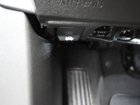 Used 2018 Cadillac XT5 Luxury w/ Driver Awareness Package FWD image 29