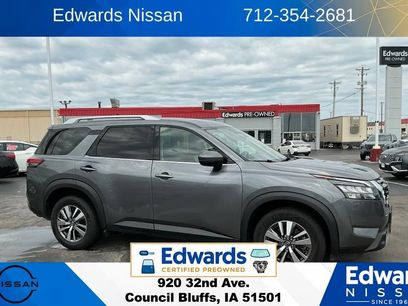 Used 2025 Nissan Pathfinder SL