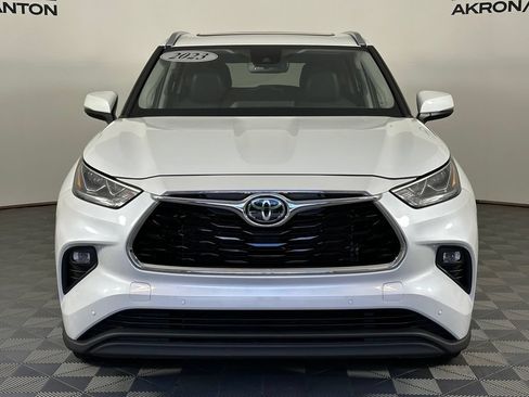Used 2023 Toyota Highlander Limited AWD/4WD image 12