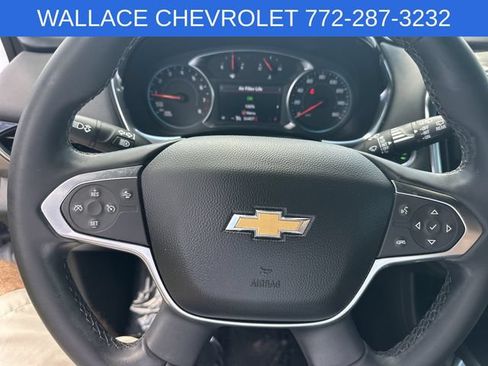 Used 2023 Chevrolet Traverse LT FWD image 15