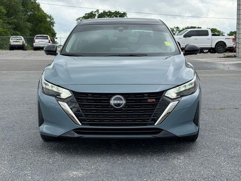 Used 2025 Nissan Sentra SR w/ SR Premium Package FWD image 10