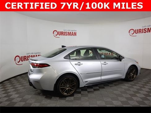 Used 2024 Toyota Corolla SE w/ Convenience Package image 12