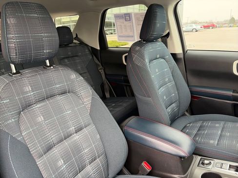 Used 2025 Ford Bronco Sport Heritage w/ Convenience Package image 12