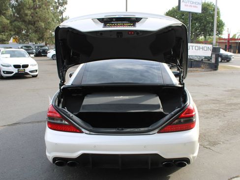Used 2009 Mercedes-Benz SL 63 AMG image 14