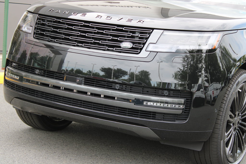 New 2026 Land Rover Range Rover SE AWD/4WD image 3
