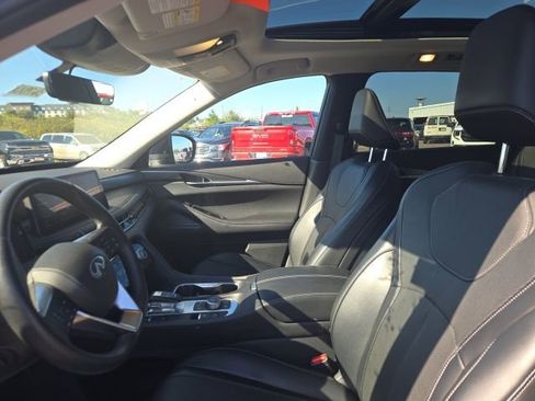 Used 2023 INFINITI QX60 Luxe image 16